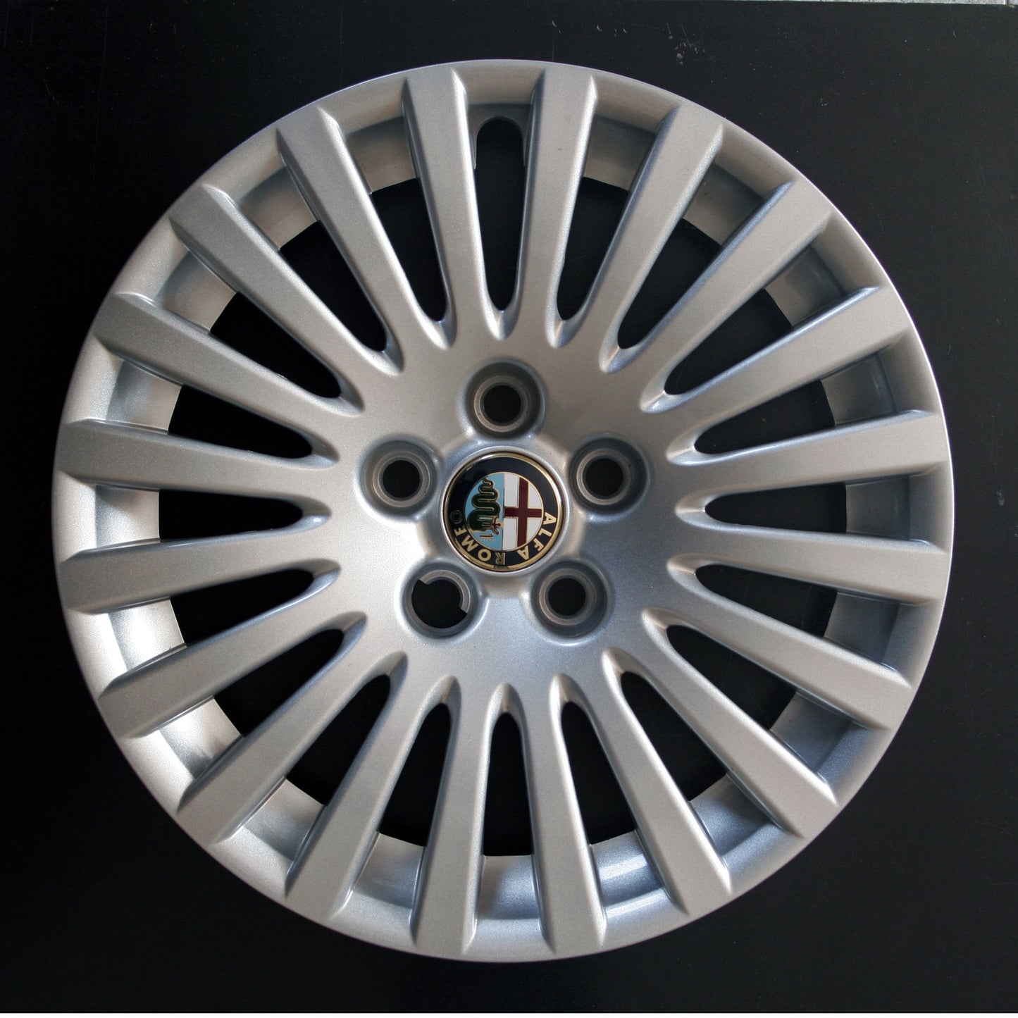Kit of 4 adaptable wheel covers - for Alfa 159 - diameter 16"
